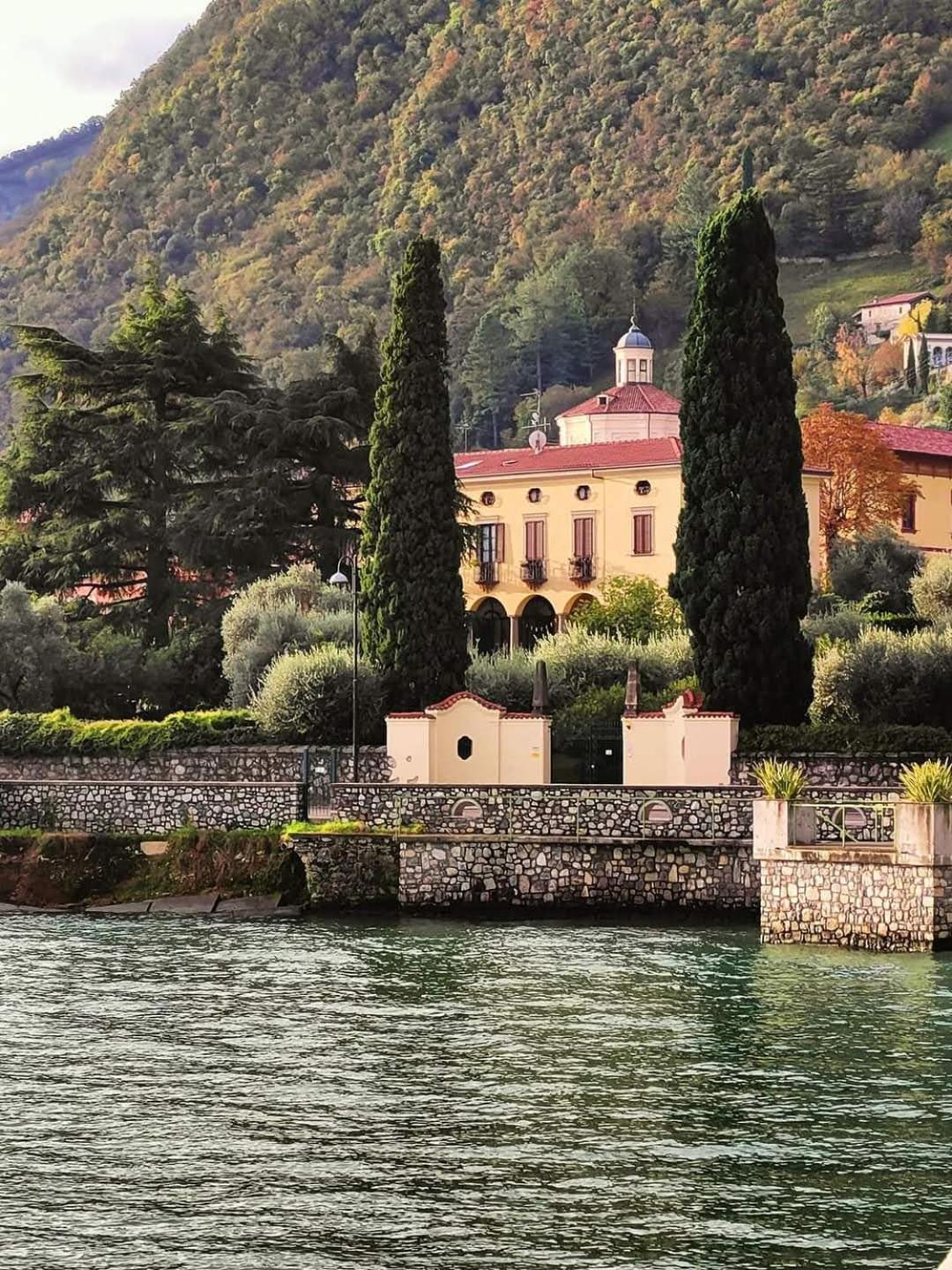 Riva - With Parking Apartment Tavernola Bergamasca