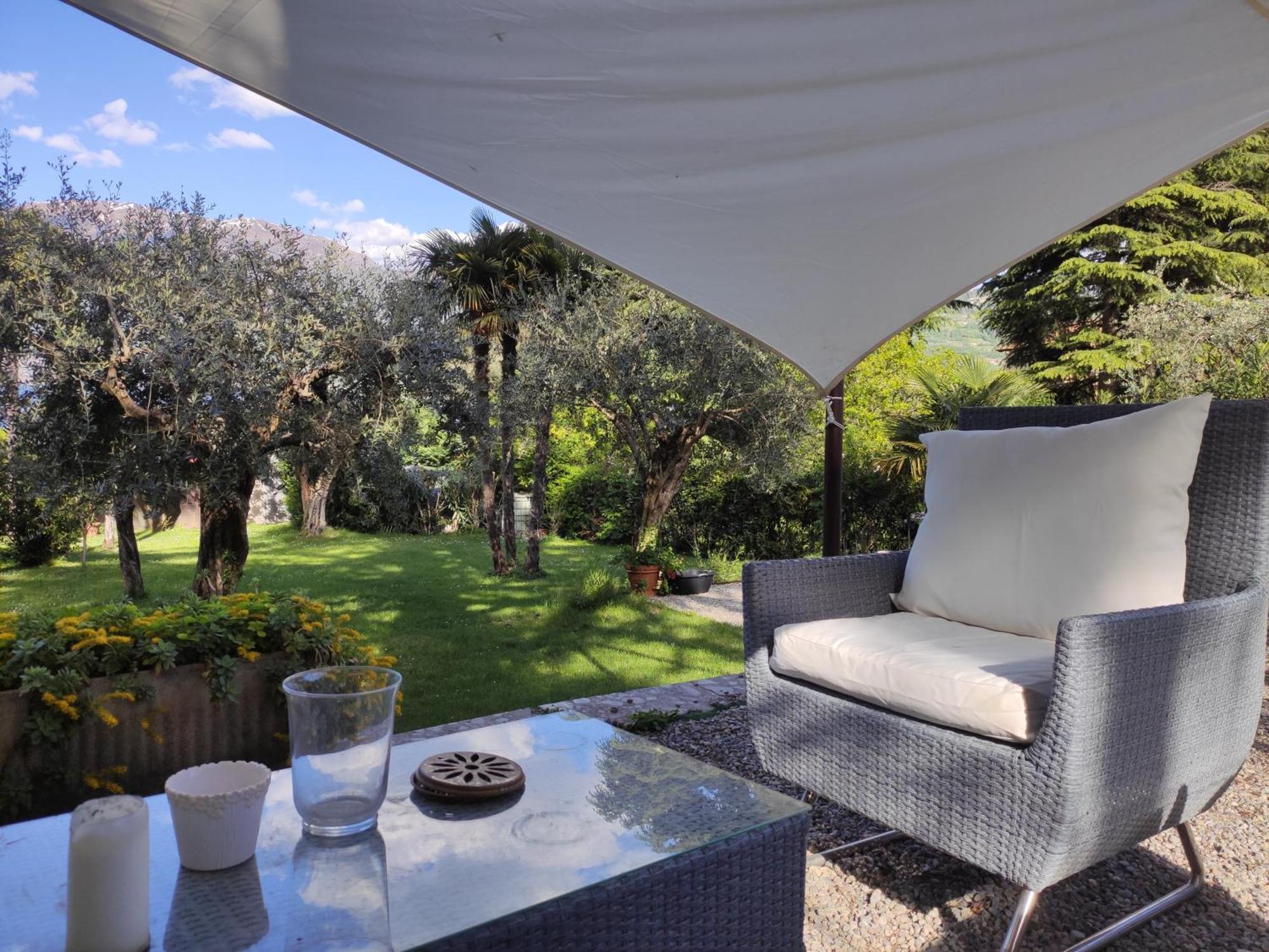 Apartment Riva - With Parking Tavernola Bergamasca